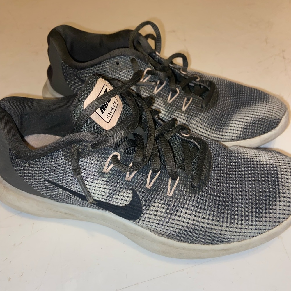 nike running shoes